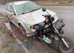 В Новоайдаре ЛНР при аварии погибла женщина-водитель электровелосипеда