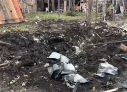 После удара БПЛА по частному сектору в Луганске семьи остались без крыш и окон