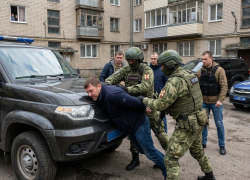 Полиция и Росгвардия ловили федерального беглеца в Стаханове ЛНР