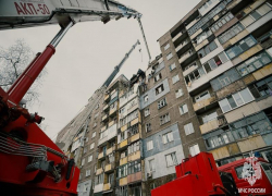 Школу задел взрыв газа в многоэтажке Алчевска