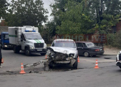 В Луганске произошло ДТП с участием автобуса