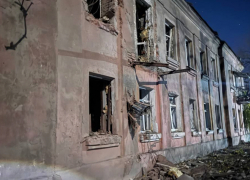 Ночью ВСУ атаковали жилой дом в Свердловске ЛНР