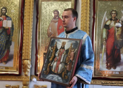 Копии трех редких икон привезли в Луганскую Народную Республику 