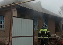 Спасатели МЧС ЛНР предотвратили крупную трагедию на пожаре в пгт. Успенка