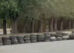 В Луганске кто-то захватил проезд к заправке