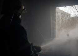 Спасатели из Северодонецка ЛНР справились с пожаром в многоквартирном доме