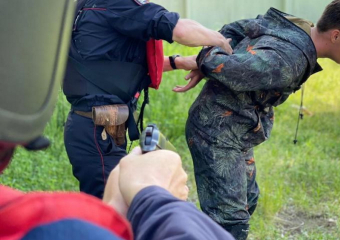 Военнослужащего из Хабаровска подозревают в убийстве двоих граждан под Луганском
