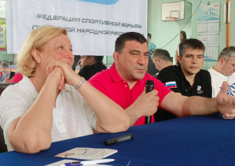 Быкова и Мусульбес встретились с луганскими спортсменами