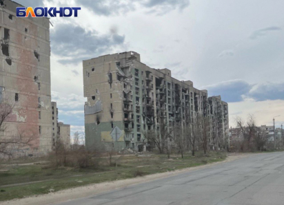 Новости СВО: украинцы хотят установить в Купянске памятник наемникам из Колумбии, ВСУшники под видом мирных пытаются бежать из Красноармейска