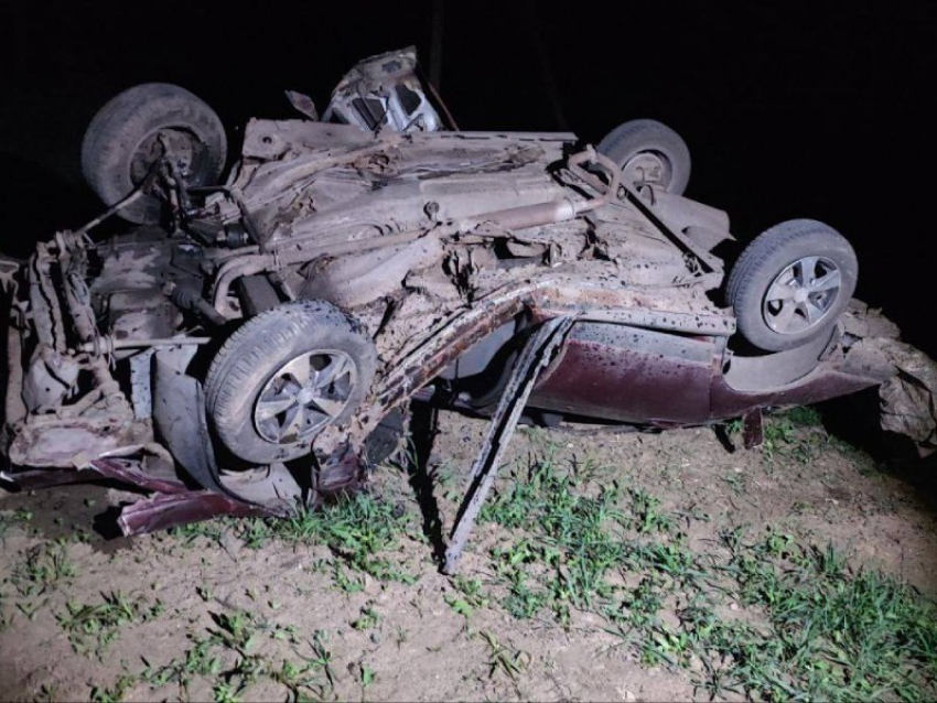 Водитель из ЛНР погиб в опрокинутом автомобиле