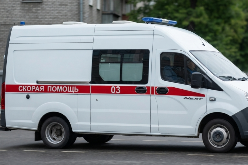 В ЛНР ранены водитель скорой, фельдшер, 18-летний парень и ещё пятеро мирных жителей