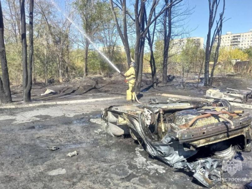 Два человека погибли в результате удара дрона ВСУ в Первомайске ЛНР