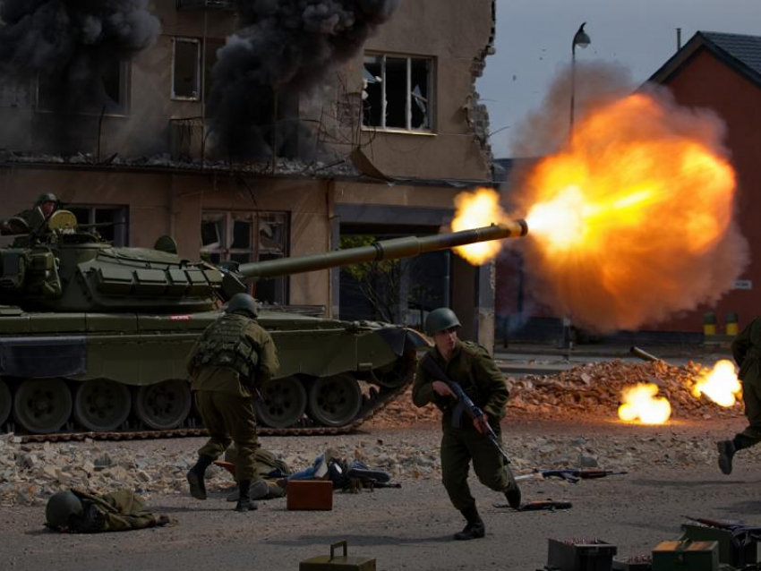 Новости СВО: Европа оккупирует Украину, ВС РФ прорвались в центр Серебрянского леса и штурм Купянска