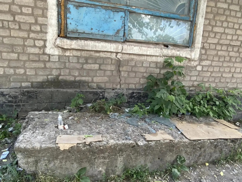 Удары по Калиново и Рубежному: ВСУ ранили четырех человек в ЛНР