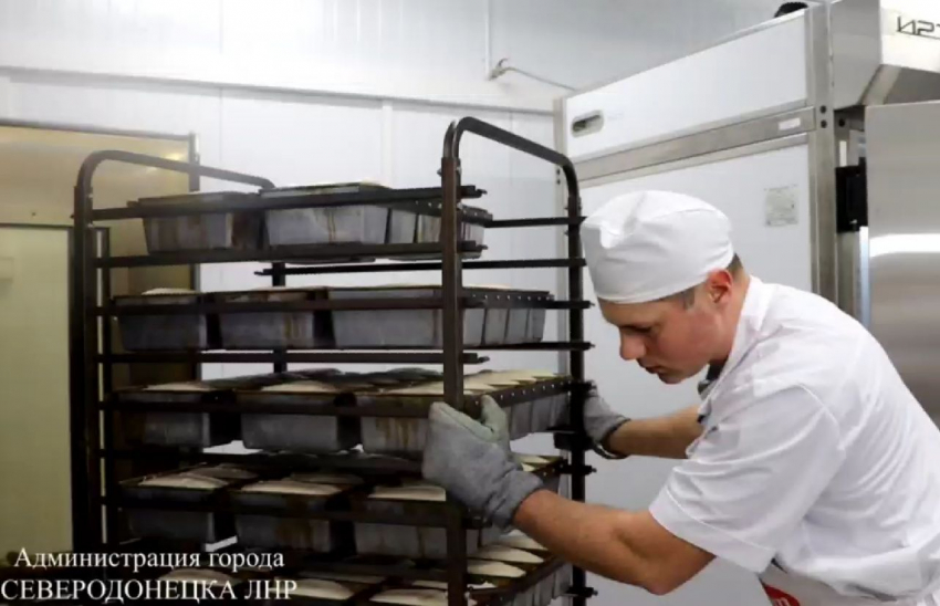 В Северодонецке ЛНР регион-шеф помог открыть пекарню