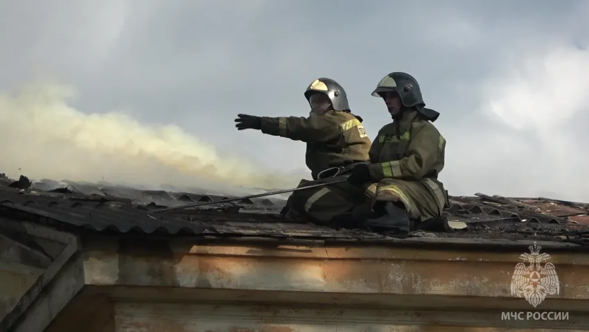 Девять пожаров и один пострадавший в ЛНР