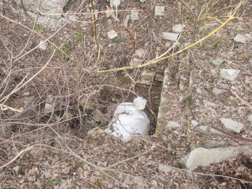 Полицейские ЛНР нашли мешок артиллерийского пороха в одном из сел Антрацитовского района