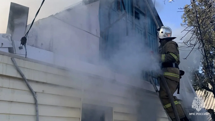 МЧС ликвидировало 12 пожаров и обезвредило пять снарядов в ЛНР