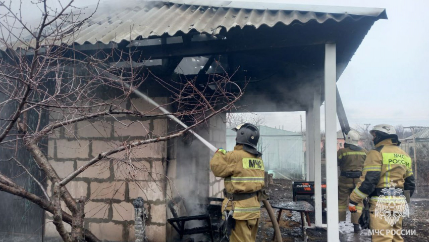 Трагедия на пожаре: двое жителей ЛНР погибли