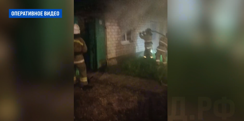 Майор полиции в Луганске спас мужчину из горящего дома