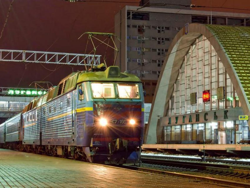 В ЛНР временно изменилось расписание электричек Луганск-Дебальцево и Дебальцево-Родаково 