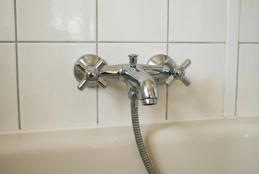 Список адресов: где ожидать отключения воды в ЛНР 22 апреля