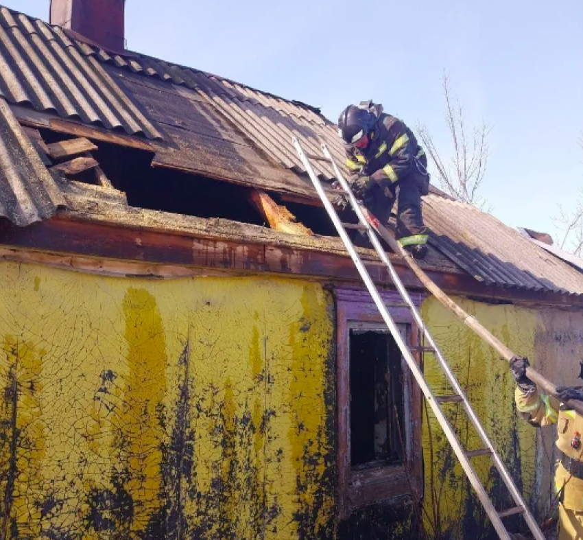 Захламленный дом и открытое пламя чуть не убили жителя ЛНР