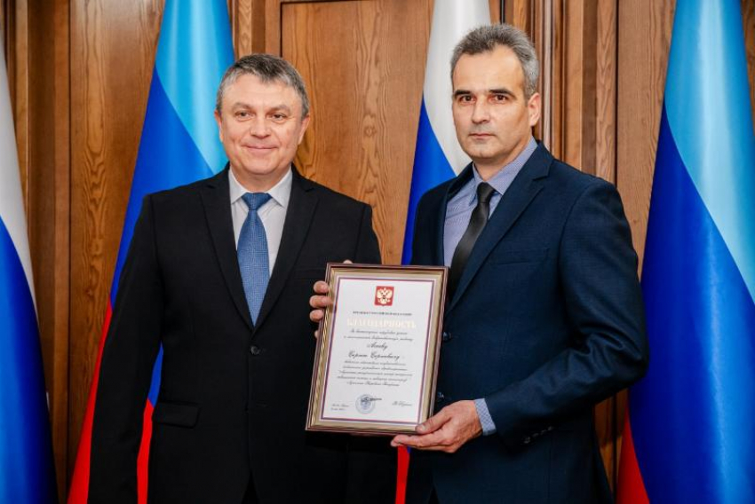 Благодарностью президента отметили водителя подстанции скорой помощи №1 Луганска