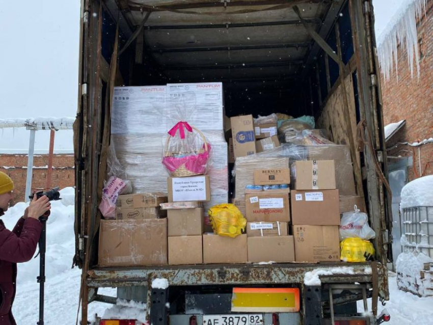 Гуманитарную помощь из Татарстана для жителей Лисичанска и Рубежного ЛНР отправили десятью машинами