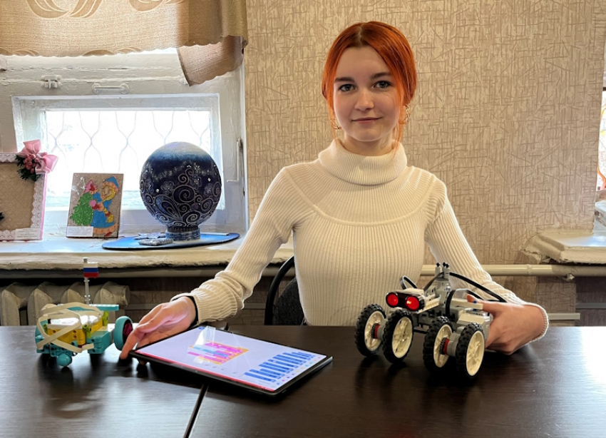 Как желание 14-летней луганчанки побудило «Лидеров России» привезти в ЛНР оборудование для уроков робототехники