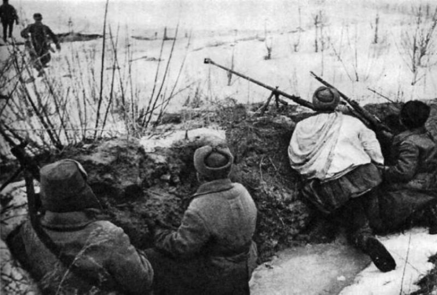 Донбасский «Скачок": как советские танкисты чуть не пленили Гитлера