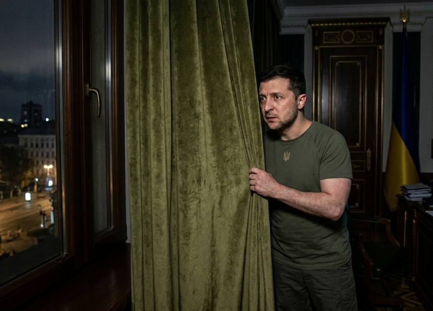 Новости СВО: Зеленский «наложил в штаны», Киев боится ударов возмездия, наш прорыв под Северском