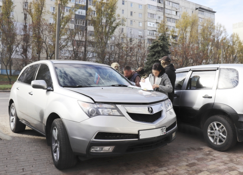 Луганская таможня изъяла ввезенный в Россию из Грузии автомобиль