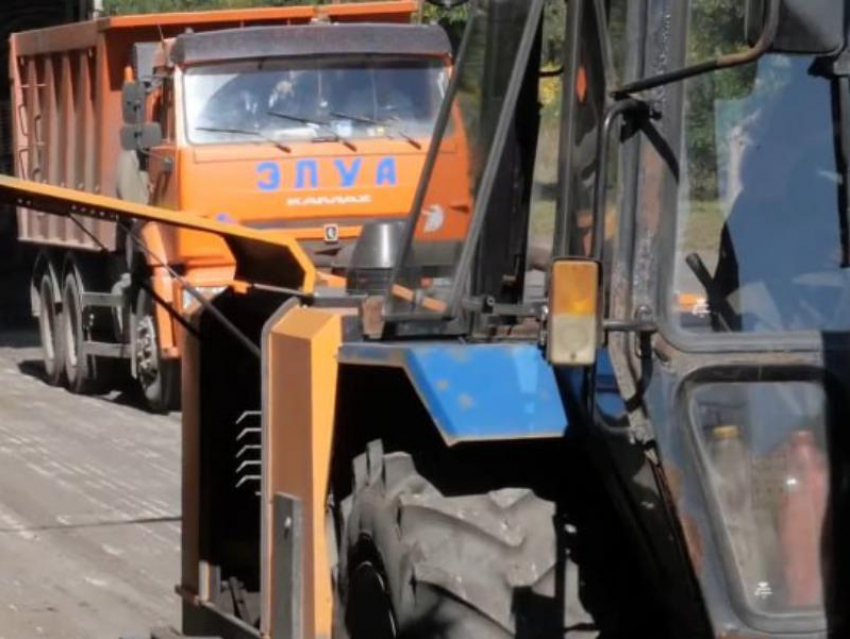 Дорожники Луганска отремонтировали почти две тысячи квадратных метров магистралей 