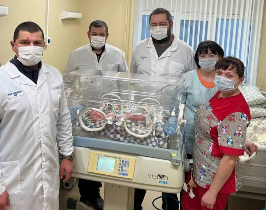 В ЛНР малышку бросили на морозе в заброшенном туалете