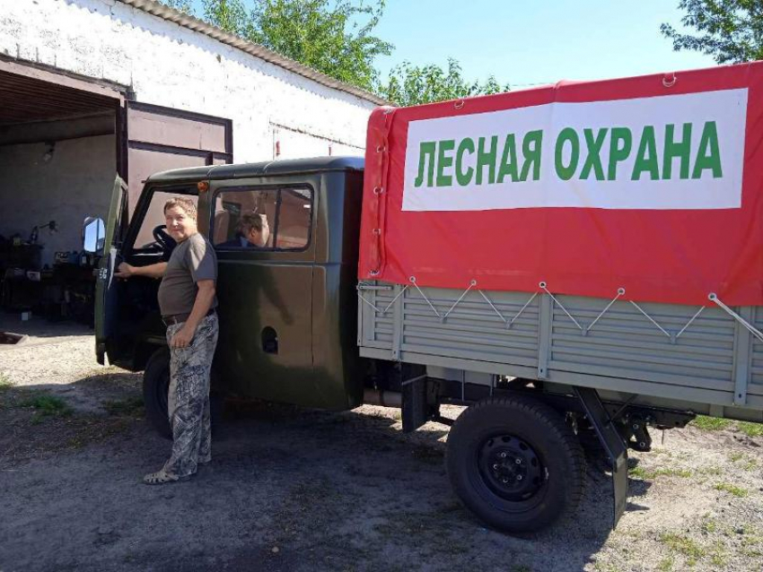 Станично-Луганскому лесоохотничьему хозяйству подарили два лесопатрульных комплекса 