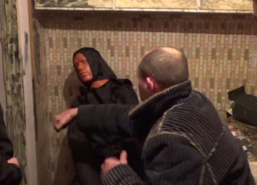 В канун Нового года в Луганске в собственном доме убили пожилого мужчину