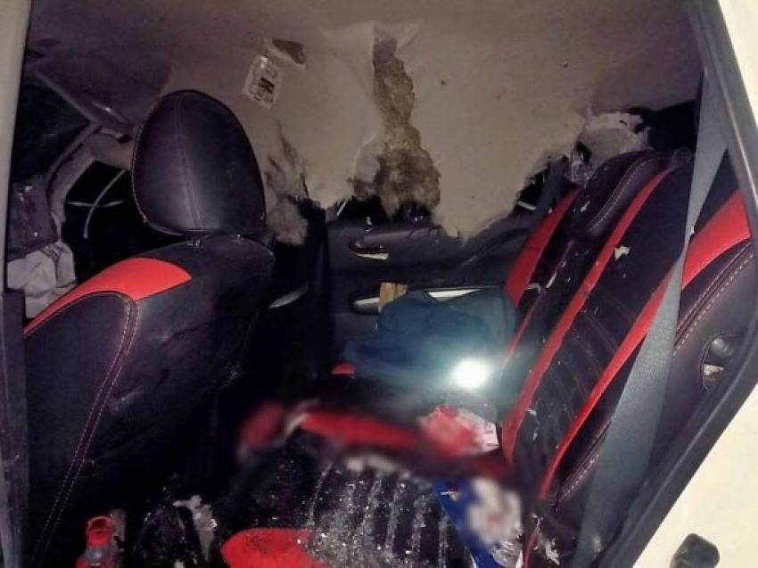 Беспилотник ВСУ ударил по гражданскому автомобилю в ЛНР