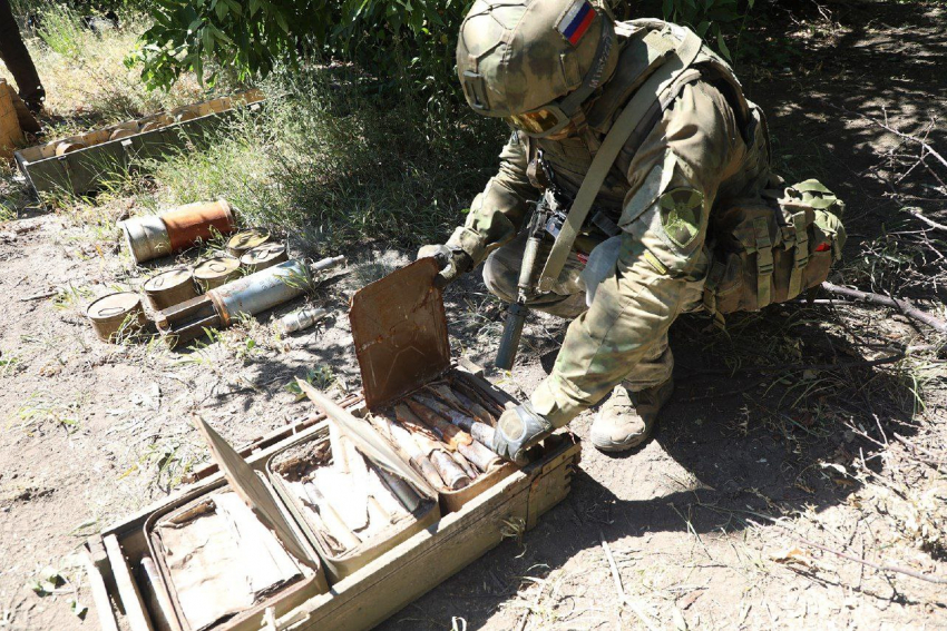 В ЛНР нашли тайник с оружием и боеприпасами стран НАТО