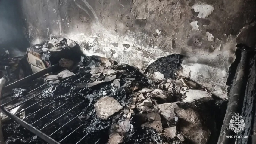 Телефон на зарядке: как одна привычка лишила семью из ЛНР имущества