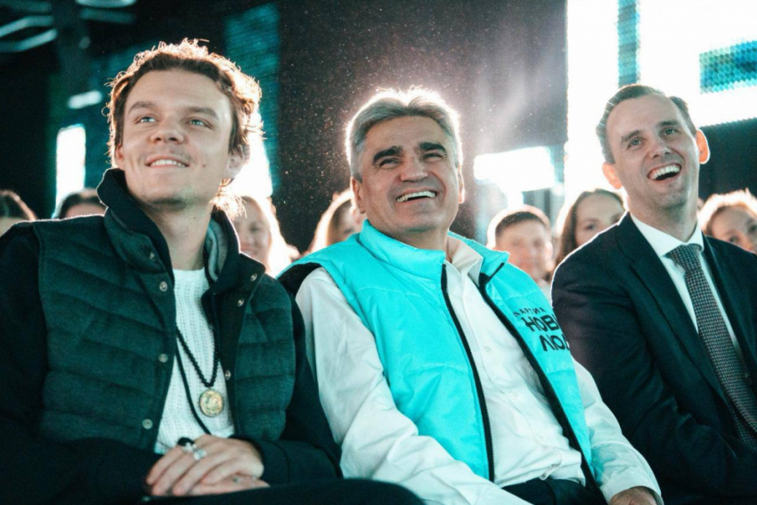 От пересдачи ЕГЭ до контроля мигрантов: «Новые люди» рассказали, что полезного сделали для ЛНР