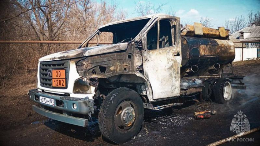 ВСУ атаковали дроном бензовоз в Сватово ЛНР