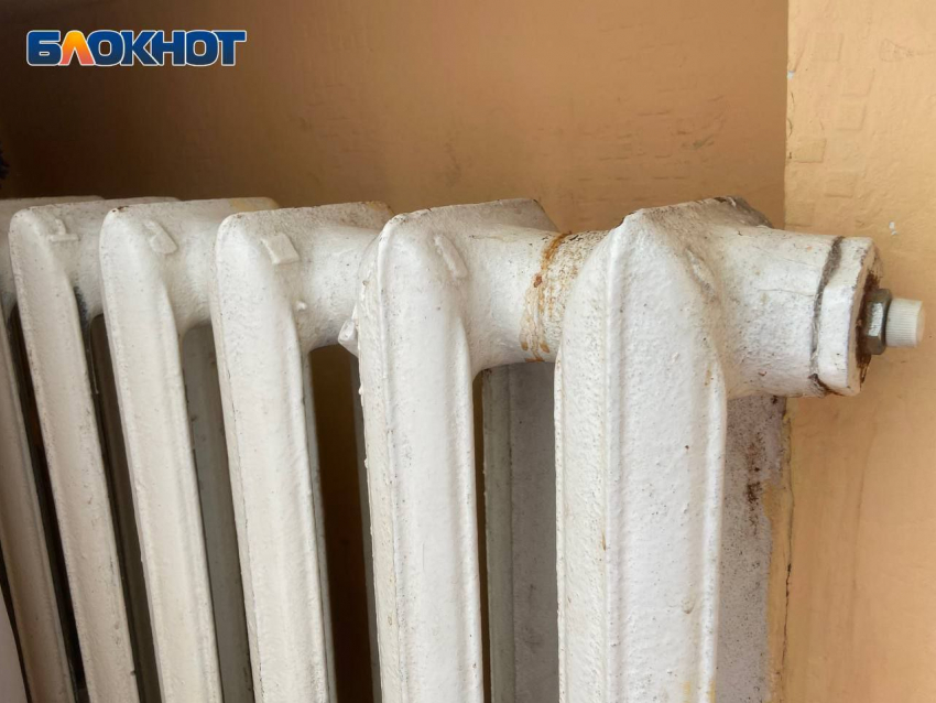 При проблемах с отоплением в квартире жителям ЛНР нужно обращаться в ЕУК