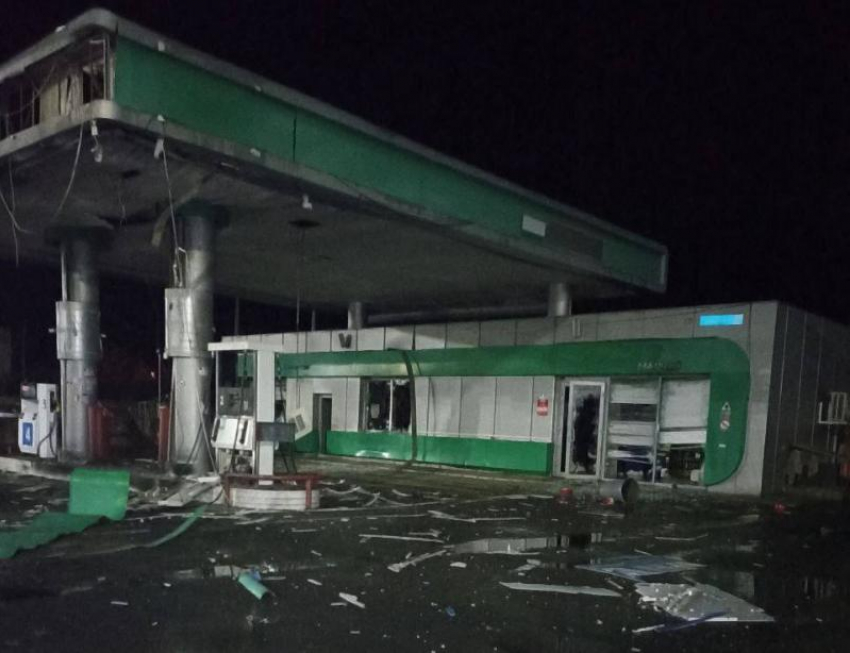 Беспилотник атаковал АЗС в Новоайдаре